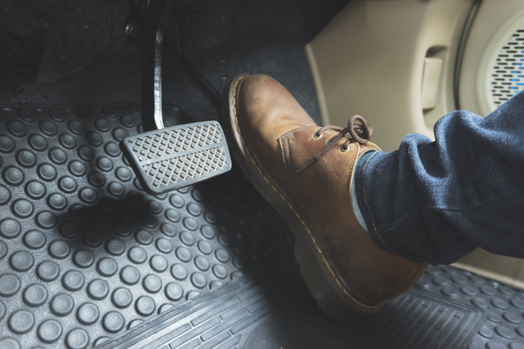 What are the best driving shoes?
